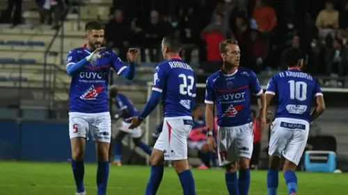 Sports: Concarneau solide leader, le RC Vannes commence bien l'année!